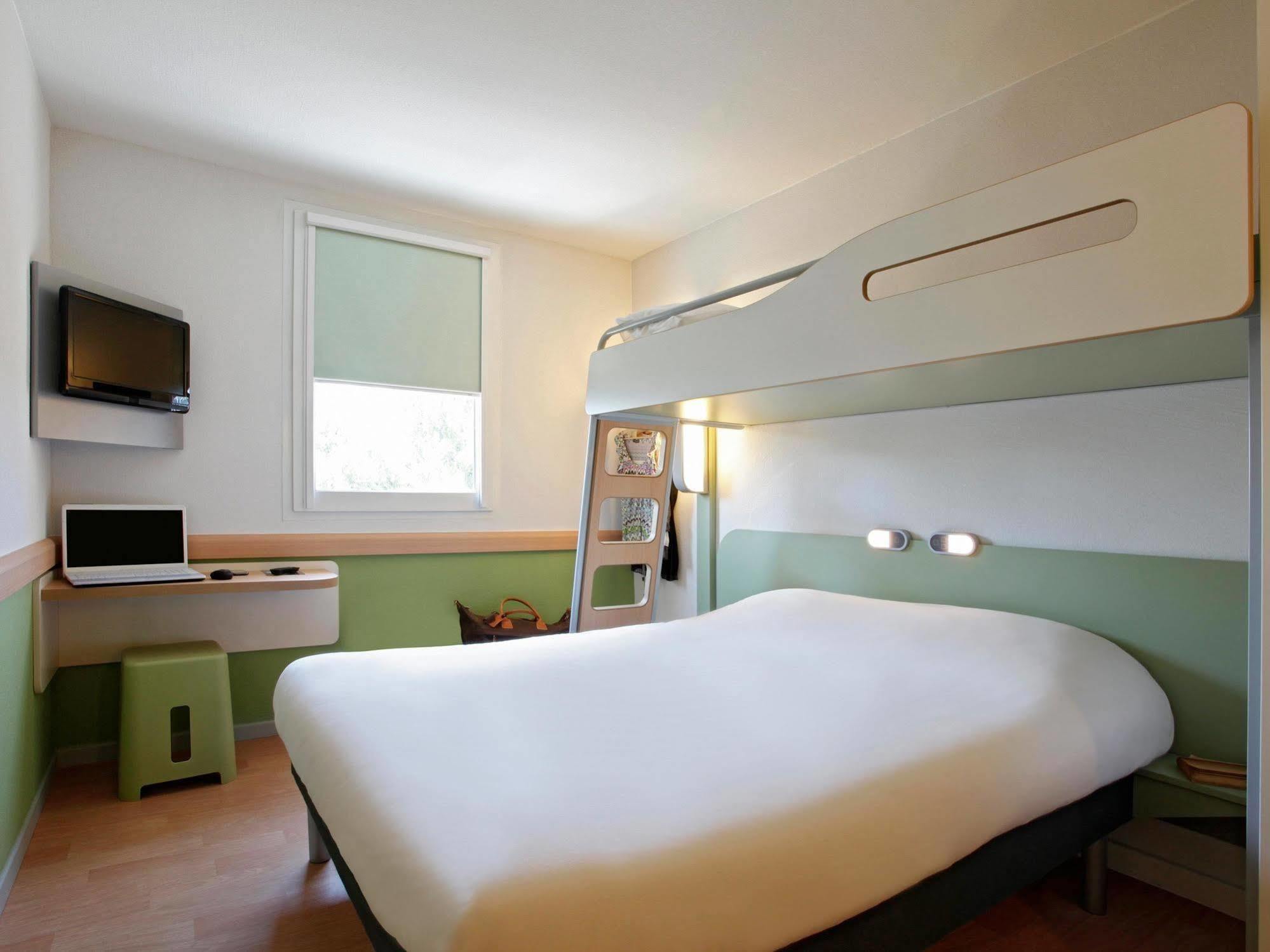 Logis Hotel De Port D'Alon - St Cyr Sur Mer Saint-Cyr-sur-Mer Dış mekan fotoğraf